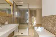 In-room Bathroom Ca Rossini 1 Apartment