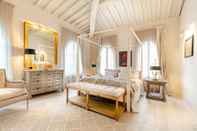 Bedroom La Casina in Lucca With 2 Bedrooms and 3 Bathrooms