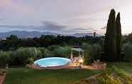 Swimming Pool 4 Melograno Farmhouse in Capannori