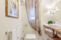 In-room Bathroom Casa Uccia in Lucca With 1 Bedrooms and 1 Bathrooms