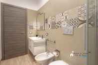 In-room Bathroom Sr-a522-mrnt6at - Villa Demetra