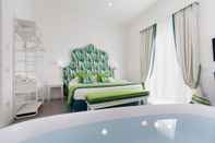 Bedroom Green Suite in Sorrento