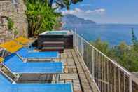 Swimming Pool Luxury Room With sea View in Amalfi ID 3928