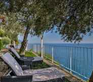 Common Space 5 Luxury Room With sea View in Amalfi ID 3934