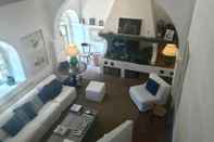 Lobby Porto Ercole Tuscany Coast Classic Charm in Fabulous 18th c Farmhouse now Chic Designer Villa w P
