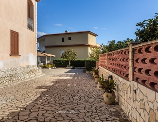 Exterior 2 Samantha Apartment in Lido di Noto