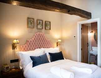 Bedroom 2 The Cotley Inn