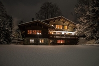 ภายนอกอาคาร Chalet Marmot Luxury Chalet in Klosters Switzerland Sleeps 11