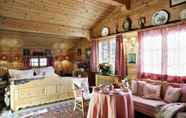 Restoran 7 Chalet Marmot Luxury Chalet in Klosters Switzerland Sleeps 11