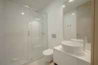Toilet Kamar Legacy Oporto Design Apartment E