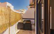Common Space 3 Charming 2-bed Apartment in Armacao de Pera