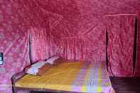 Phòng ngủ Camp Awara Kanatal