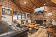 Ruang Umum Fireside Lodge