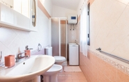 In-room Bathroom 4 Sr-f943-orsi15bt - La Stella Marina