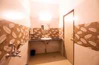 In-room Bathroom Hotel Mili Digha