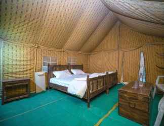 Bedroom 2 The Captain Desert Camp
