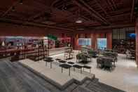 Bar, Cafe and Lounge Ramada Plaza by Wyndham Chungjang