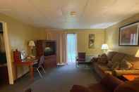 Ruang Umum Colonial Brick Inn & Suites