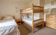 Phòng ngủ 6 Hulmes Vale House - Sleeps 14 - Peak District