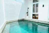 Swimming Pool Villa Christine Canggu