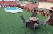 Swimming Pool 5 Piscina Priv Barbecue Mystay