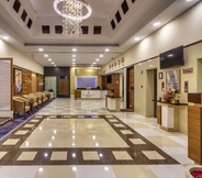 Lobby 7 Golden Tulip New Delhi - Hari Nagar