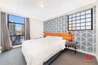 Bedroom SYDNEY CBD LUXURY 2BED APARTMENT