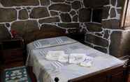 Bedroom 4 Pet Friendly Barbecue Gerês Mystay