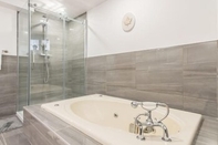 In-room Bathroom Modern Meets Rustic - 2 Bdrm Old Quebec