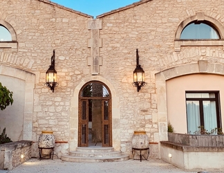 Exterior 2 Le Clos de La Nerthe