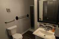 In-room Bathroom Southern Luxury Suites at winder