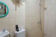 In-room Bathroom Relax Studio At Vida View Makassar Apartment