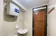 In-room Bathroom 4 Homey And Cozy 1Br Apartment With Pool View At Gateway Pasteur