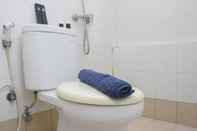 Toilet Kamar Cozy Stay And Comfort 2Br At Bassura Apartment