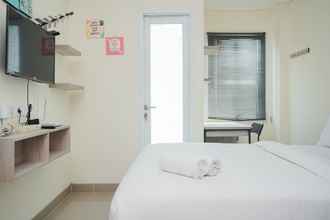 Kamar Tidur 4 Homey And Comfort Studio Room Apartment At B Residence