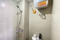 Toilet Kamar Homey 2Br Apartment At Gateway Pasteur