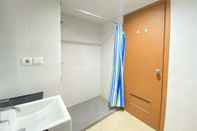 In-room Bathroom Homey Furnished Studio At Beverly Dago Apartment