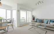 Common Space 3 Tides - Beach Front Apartment in Bracklesham Bay