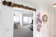 Common Space Tides - Beach Front Apartment in Bracklesham Bay