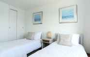 Bedroom 6 Tides - Beach Front Apartment in Bracklesham Bay