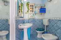 In-room Bathroom Casa Azzurra Front Beach