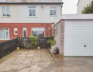 Exterior 2 Tenby Cottage in Whitby