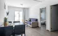 Others 4 Sanders Rio Gardens - Compact 1-bedroom Apartment With Shared Pool and Balcony