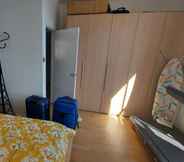 Kamar Tidur 6 Extra Large One Bedroom Flat With Parking