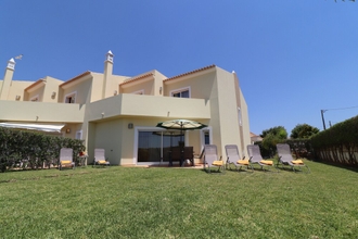 Exterior 4 3-bed Townhouse With Pool in Albufeira Balaia