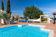 Swimming Pool Villa Violino - Castelvetrano