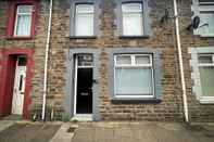 Bên ngoài Captivating House in Aberdare Sleeps 6 Near Brecon