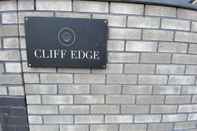Exterior Stunning Cliff Edge Apartment in Newquay