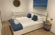 Bedroom 7 Stunning Cliff Edge Apartment in Newquay
