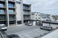 Common Space Stunning Cliff Edge Apartment in Newquay